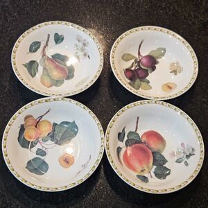 Queen’s Royal Horticultural Society Hookers Fruit Soup Cereal Bowls 4 Different